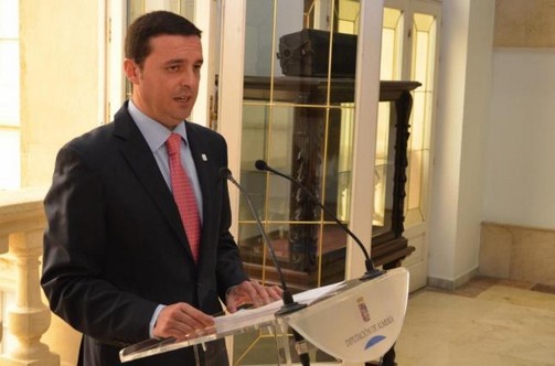 2012_7_11_qGKanUEKNZs4DQWcVVI4K7