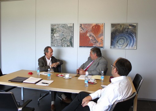 Manuel Alías y reponsables de Tracasa