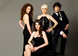 CUATRO ARTISTAS QUE CONFORMAN EL ESPECTACULO AZABACHE