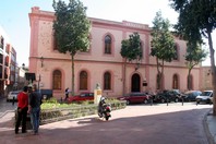 Fachada de la UNED