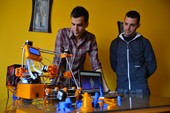Alumnos UAL Juan Gonzalez y Javier Rodriguez crean primera impresora 3D Almeria