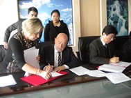 Firma acuerdo univrsidad Chanchung en China