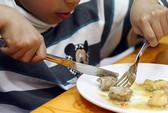 nino-comedor-social--644x362