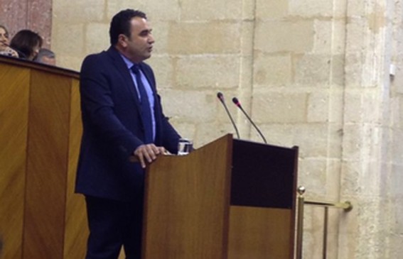 JOSÉ CARA INTERVINIENDO EN EL PLENO DEL PARLAMENTO