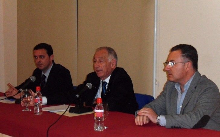 GABRIEL AMAT, JAVIER A. GARCÍA Y CRISTÓBAL RODRÍGUEZ