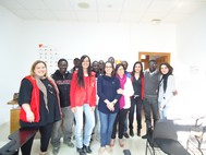la concejala de servicios sociales con los alumnos