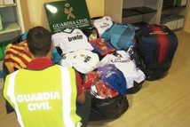 Ropa-falsificada-300x200