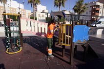 140605 Mantenimiento parques infantiles