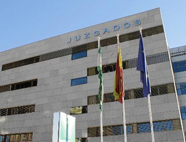 65950_52151_Fachada-del-edificio-que-acoge-a-los-juzgados--ubicado-en-carretera-de-Ronda-_G