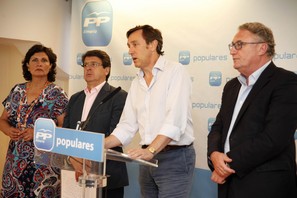 140715 Rafa y Matarí, Caicedo y Carmen Navarro PP
