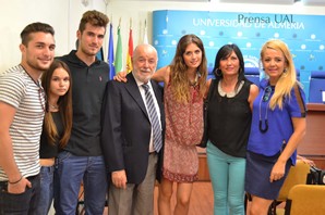 Foto familia participantes videoclip copia