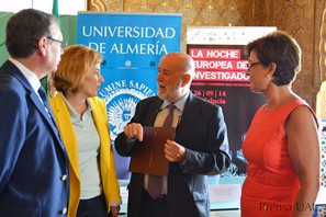 Presentacion Noche Investigadores 220914 copia