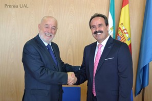 Firma convenio UAL y Salud copia