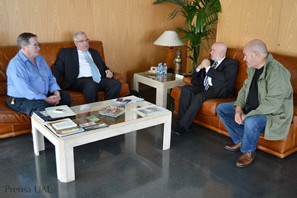 Visita cónsul Cuba a la UAL copia