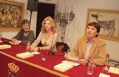 PILAR QUIROSA CON MARIA DOLORES ORTEGA Y MANUEL CRUZ