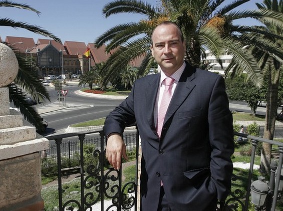 Luis-Rogelio-Rodríguez-Comendador-Alcalde-de-Almeria1