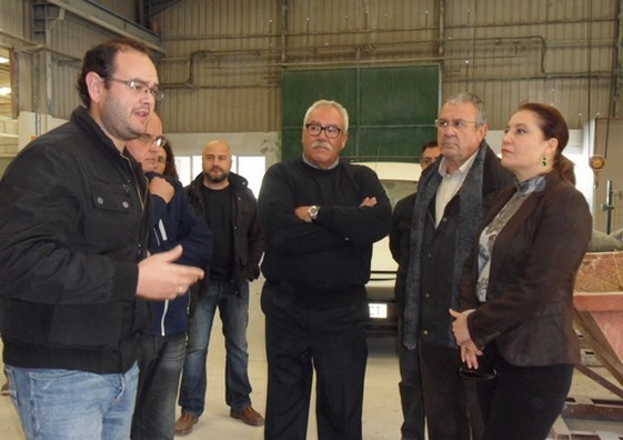 CRESPO VISITA ESCUELA MÁRMOL 2