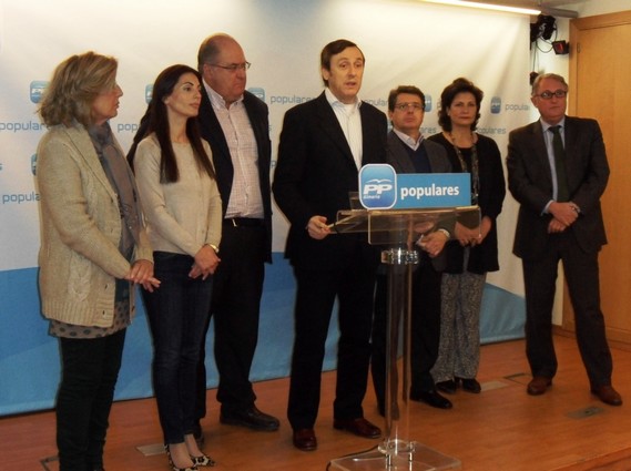 RAFAEL HERNANDO CON DIPUTADOS Y SENADORES