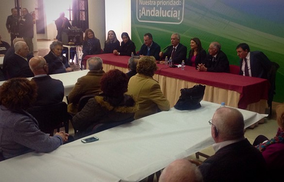 REUNIÓN CON MAYORES EN ALHAMA DE ALMERÍA 2