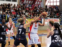 UCAM JAIRIS-SYNGENTA CB ALMERÍA EETISHA RIDDLE