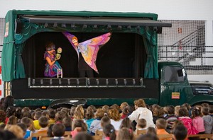 VIOLETA AXIOMA TEATRO FOTO