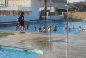 Los adultos también han iniciado la actividad de Aquagym