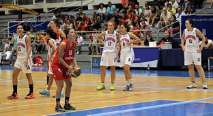 151004 SYNGENTA CB ALMERIA-OLIMPICO 64 36 BEA FERNANDEZ