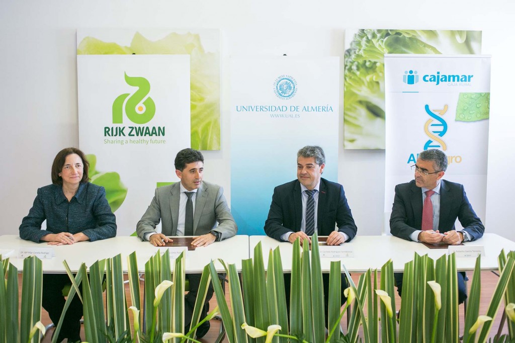 FOTO 2 MARZO 27 CONVENIO UAL, CAJAMAR Y RIJK ZWAAN