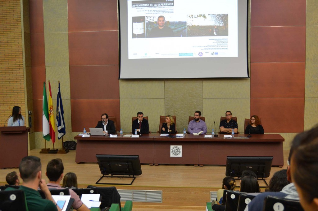 FOTO 1 ABRIL 03 JORNADA APRENDIENDO DE LA EXPERIENCIA