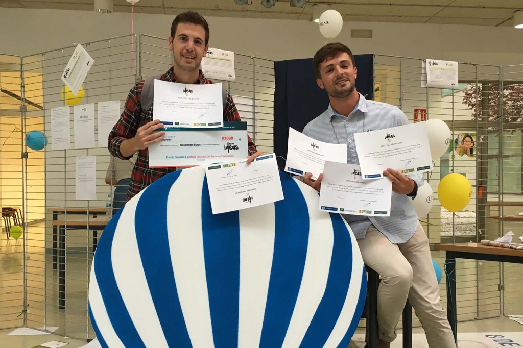 FOTO 1 MAYO 05 ALUMNOS UAL DE TRAVELMEETING