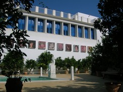 MUSEO IBÁÑEZ OLULA DEL RÍO - PATIO