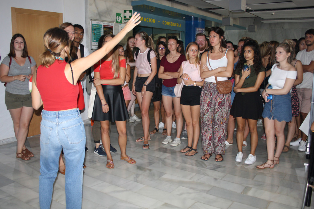 FOTO 1 BIENVENIDA A ESTUDIANTES INTERNACIONALES