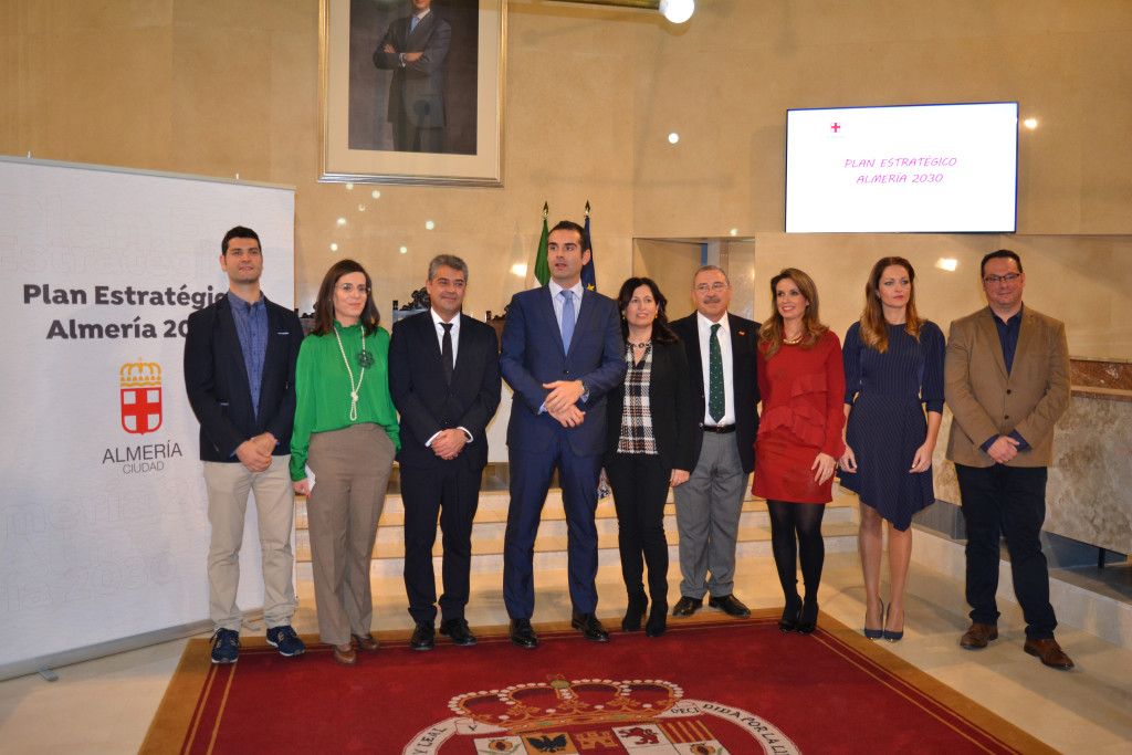 FOTO 1 ENERO 31 PRESENTACION PLAN ESTRATEGICO ALMERIA