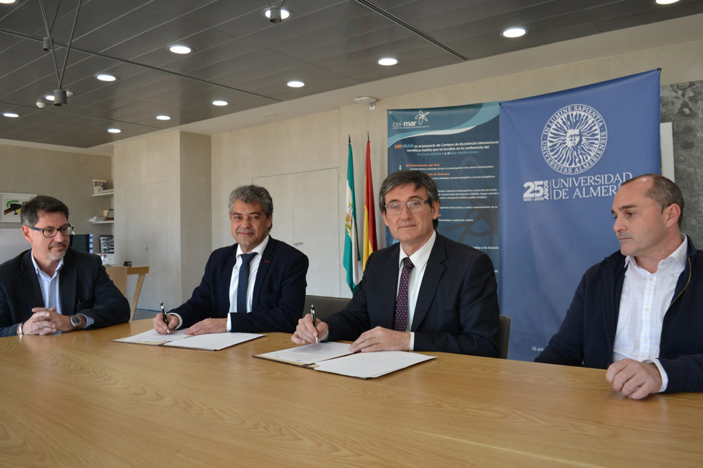 FOTO 1 FEBRERO 23 2018 FIRMA CONVENIO UAL Y ALPA