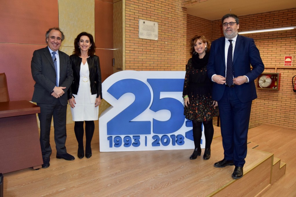 FOTO 3 FEBRERO 02 CLAUSURA SIMPOSIO DERECHO ADMINISTRATIVO (4)