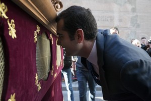 ALCALDE LEVANTÁ AMOR