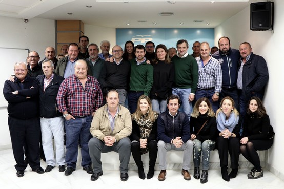 FOTO COMITÉ EJECUTIVO PP EL EJIDO CON FRANCISCO GÓNGORA