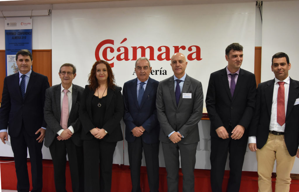 participantes apertura conferencia