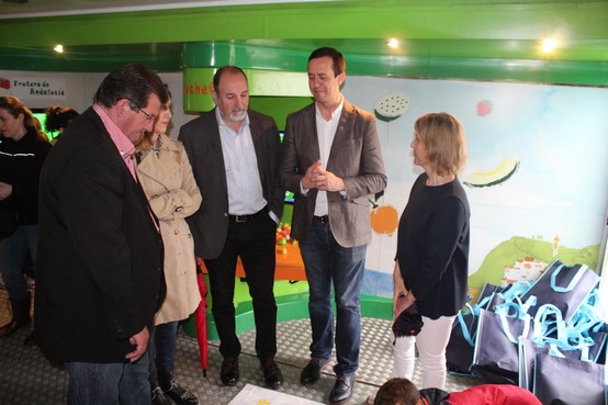 FOTO Frutibús CEIP Diego Velázquez 01
