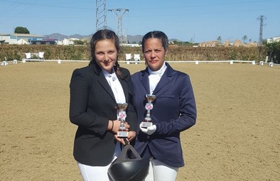 ANGELA GUERRERO Y MARIA EUGENIA FAU