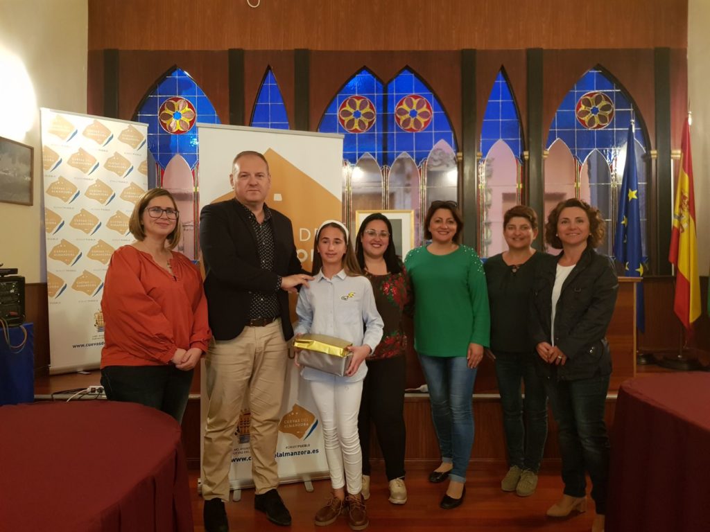 entrega premio concurso marcapaginas