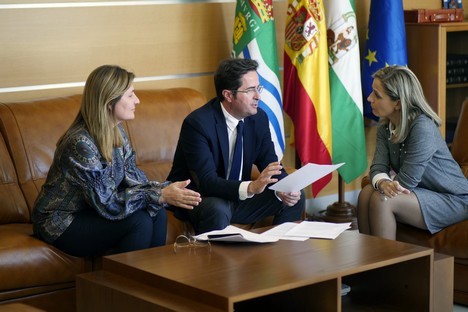 REUNIÓN MARIBEL SÁNCHEZ CON FRANCISCO GÓNGORA