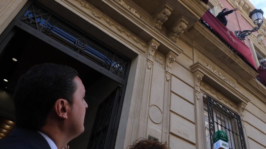 Presidente-realiza-levantá-Angustias-en-Diputación