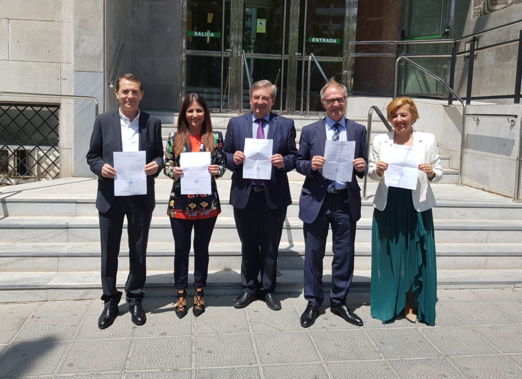 190506 Foto PSOE recogida actas diputados y senadores