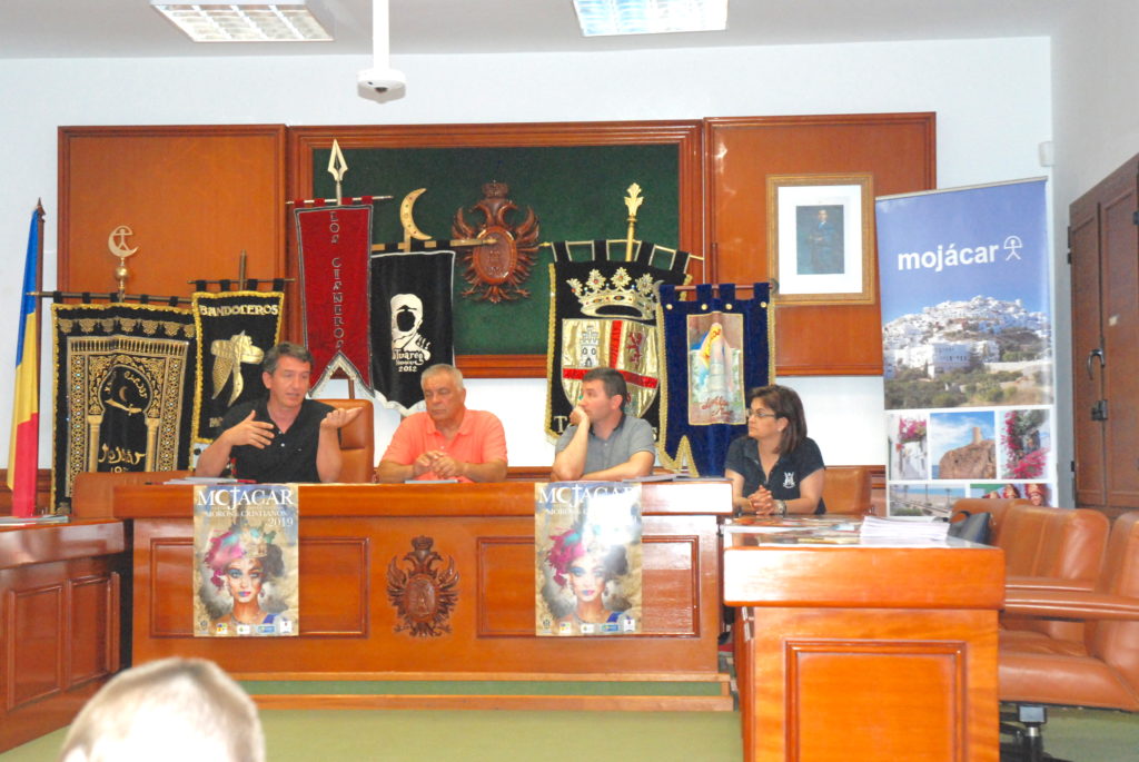 PRESENTACION OFICIAL MOROS Y CRISTIANOS