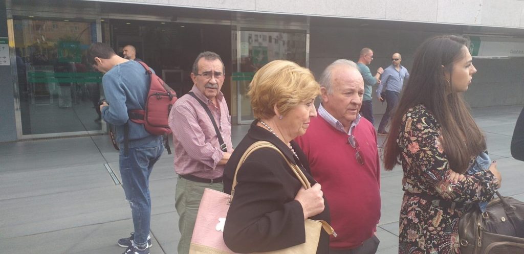 Familiares en la Ciudad de la Justiicia