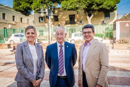 JUAN JOSÉ MATARÍ, ROCÍO SÁNCHEZ Y GABRIEL AMAT