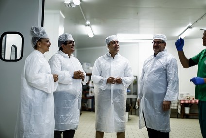 VISITA A LA EMPRESA DE EMBUTIDOS PEÑA CRUZ EN SERÓN 1