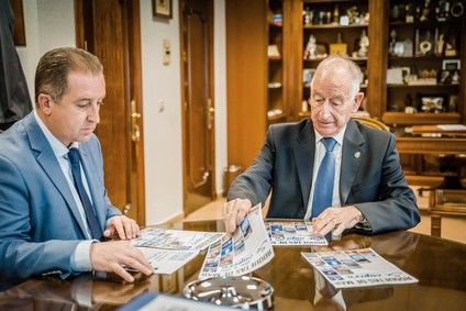 El concejal Francisco Barrionuevo y el alcalde Gabriel Amat, trabajando en la campaña turística 15012020