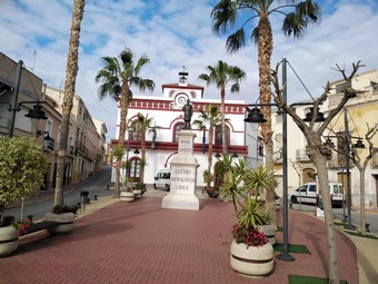 balcon ayuntamiento semana santa 2020